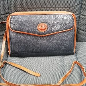 Vintage Dooney Bourke ZipAlong crossbody fannypack